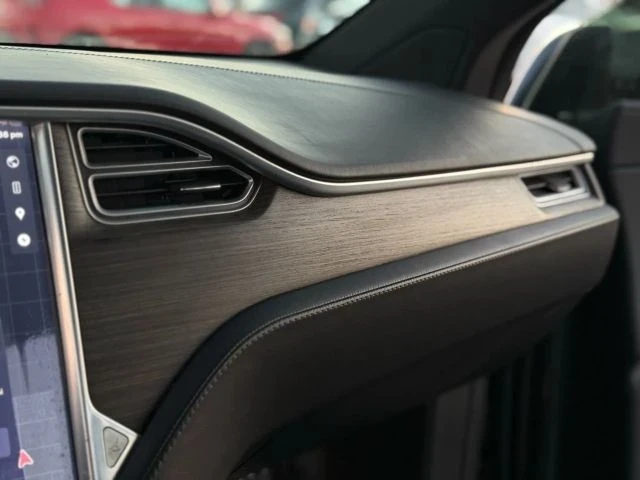 2016 Tesla Model X - Image 21 of 21