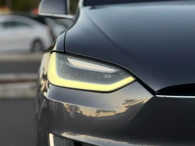 2016 Tesla Model X - Image 6 of 12