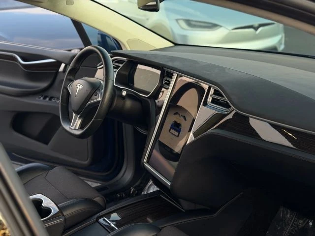 2016 Tesla Model X - Image 21 of 21