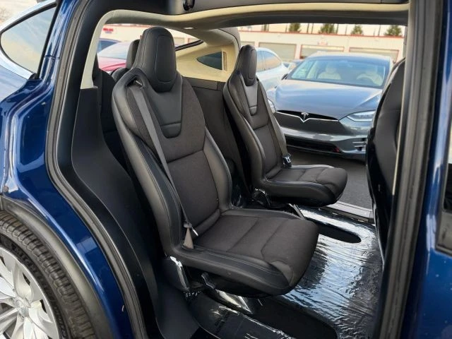 2016 Tesla Model X - Image 15 of 21