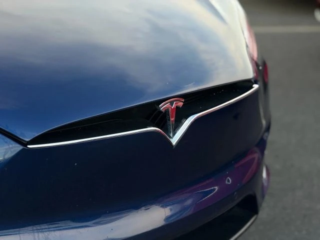 2016 Tesla Model X - Image 4 of 21