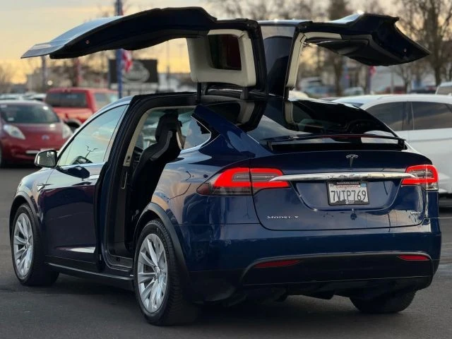 2016 Tesla Model X - Image 13 of 21