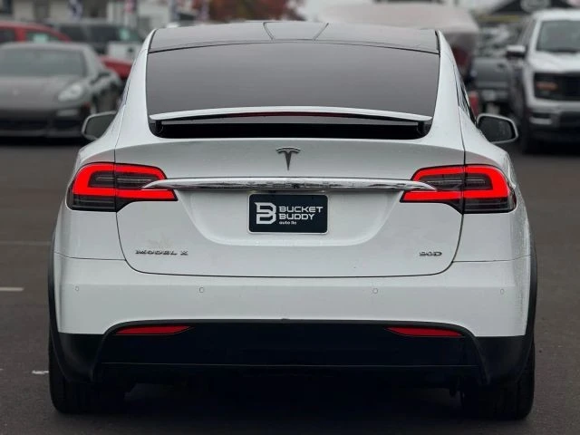 2016 Tesla Model X - Image 8 of 12