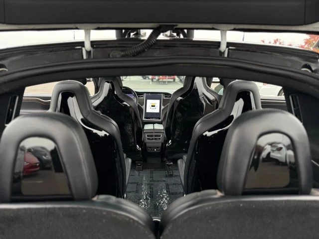 2016 Tesla Model X - Image 14 of 21
