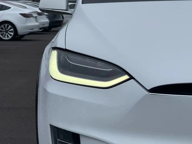 2016 Tesla Model X - Image 6 of 12