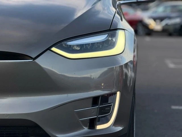 2016 Tesla Model X - Image 6 of 12