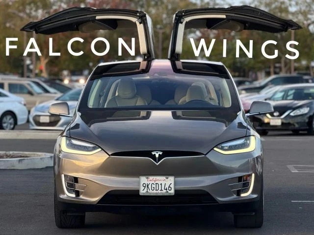 2016 Tesla Model X - Image 10 of 12