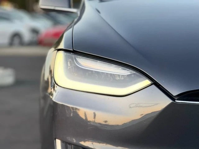 2016 Tesla Model X - Image 6 of 12