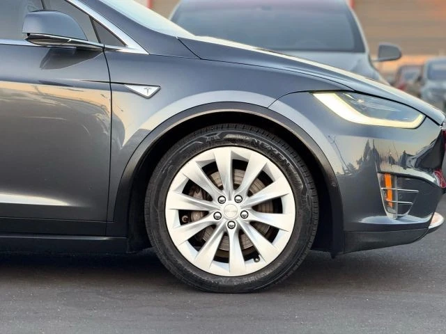 2016 Tesla Model X - Image 7 of 21