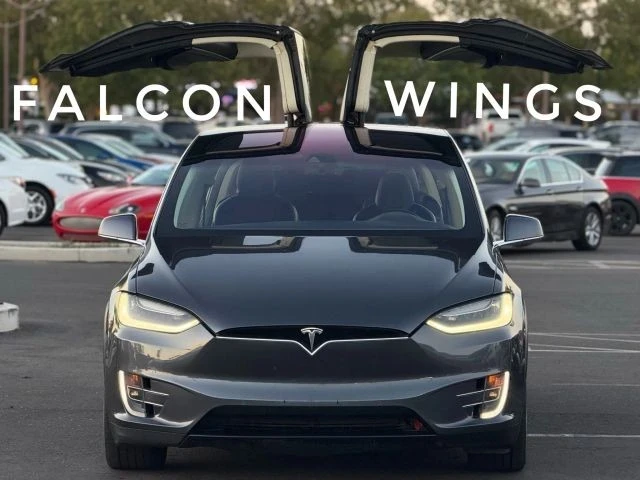 2016 Tesla Model X - Image 10 of 12