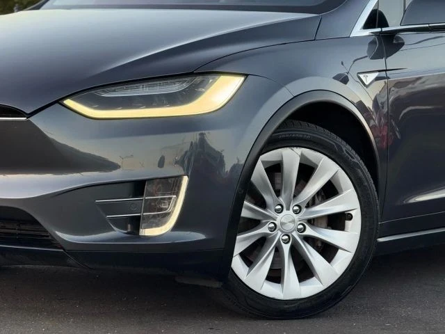 2016 Tesla Model X - Image 2 of 12