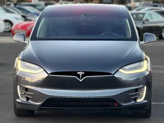 2016 Tesla Model X - Image 5 of 12