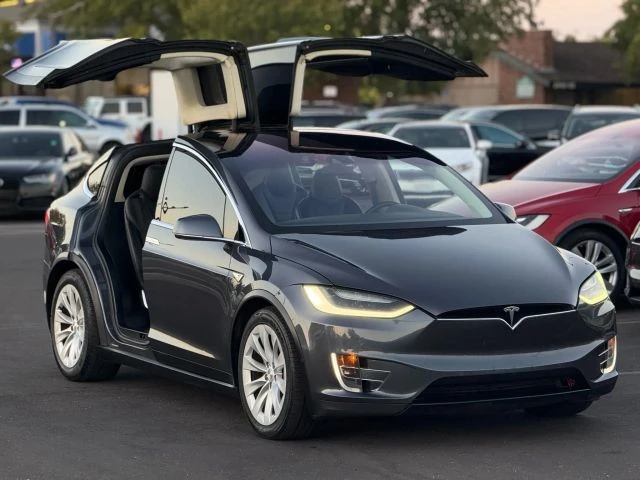 2016 Tesla Model X - Image 11 of 21