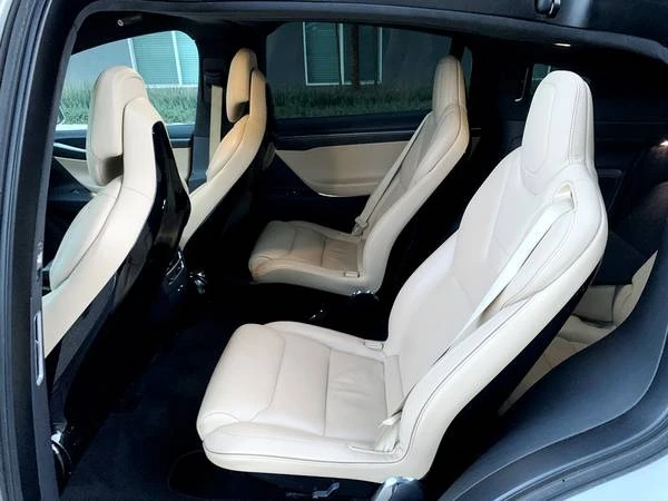 2016 Tesla Model X - Image 14 of 20