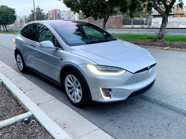 2016 Tesla Model X - Image 8 of 20