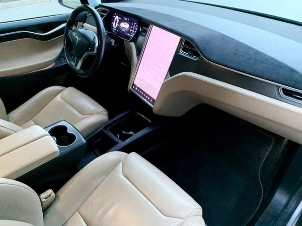 2016 Tesla Model X - Image 12 of 20