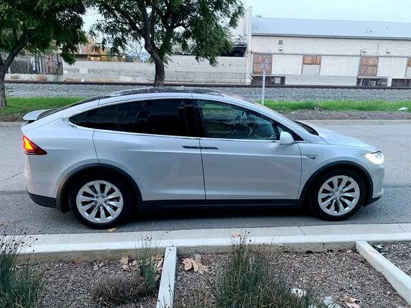 2016 Tesla Model X - Image 7 of 20