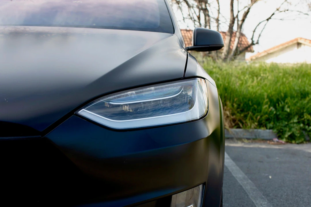 2016 Tesla Model X - Image 29 of 31