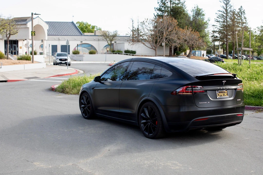 2016 Tesla Model X - Image 15 of 31