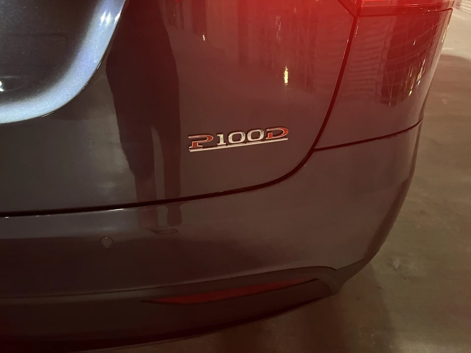 2016 Tesla Model X - Image 17 of 20