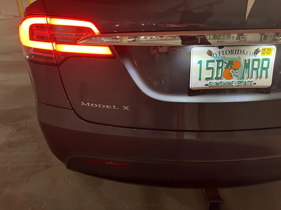 2016 Tesla Model X - Image 16 of 20