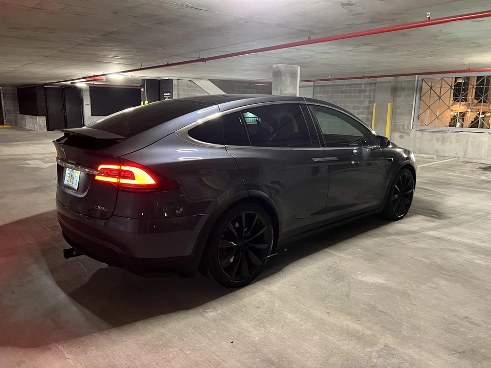 2016 Tesla Model X - Image 12 of 20