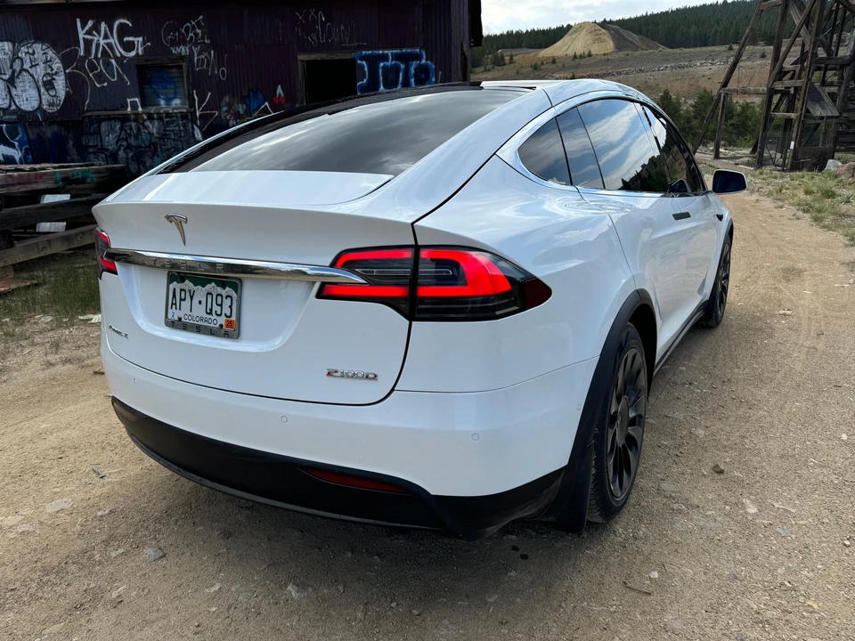 2016 Tesla Model X - Image 13 of 31