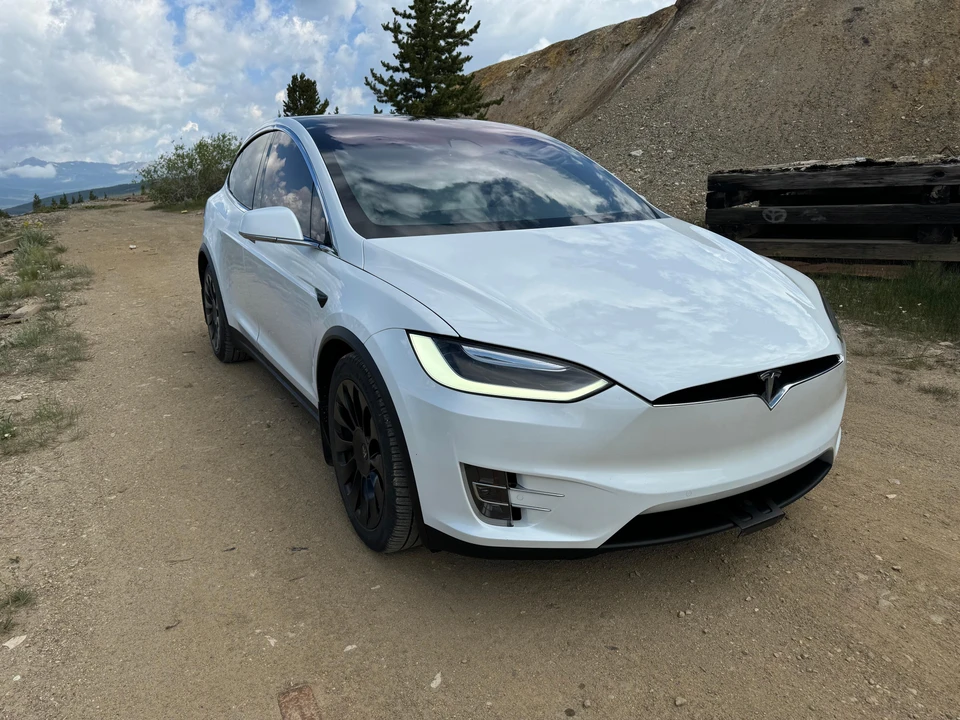 2016 Tesla Model X - Image 17 of 31