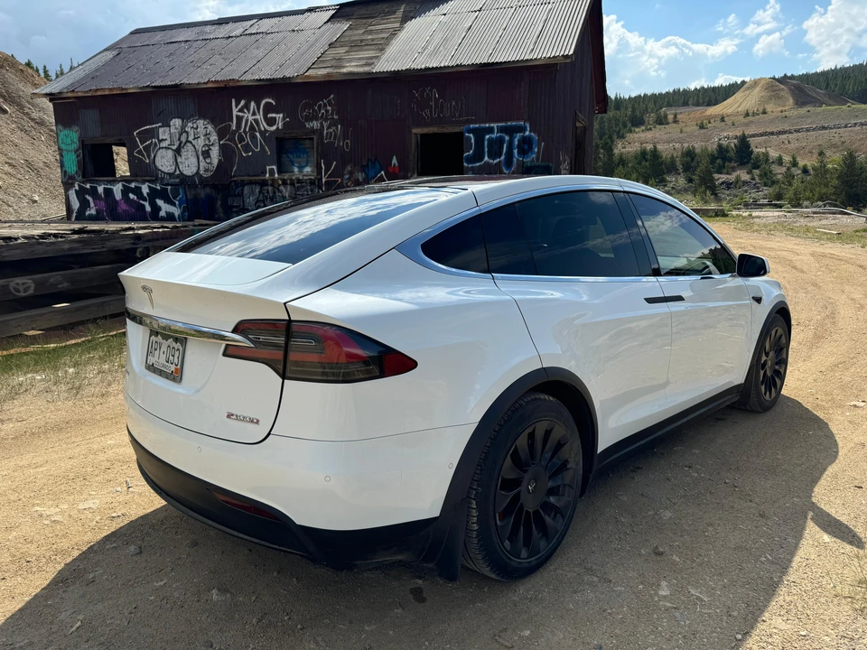 2016 Tesla Model X - Image 14 of 31