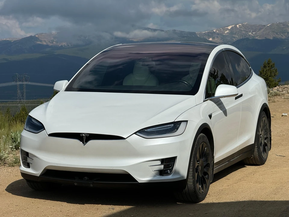 2016 Tesla Model X - Image 7 of 31
