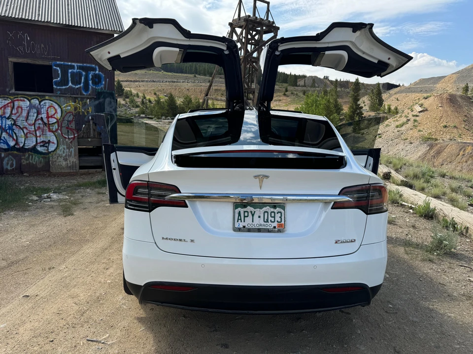 2016 Tesla Model X - Image 18 of 31
