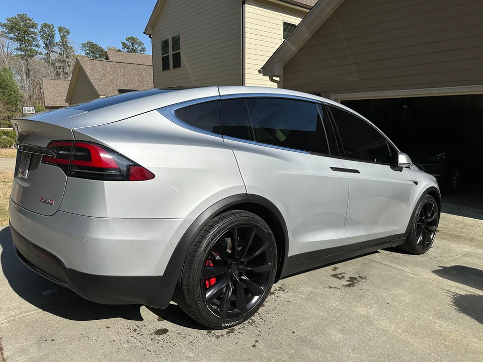 2016 Tesla Model X - Image 10 of 31