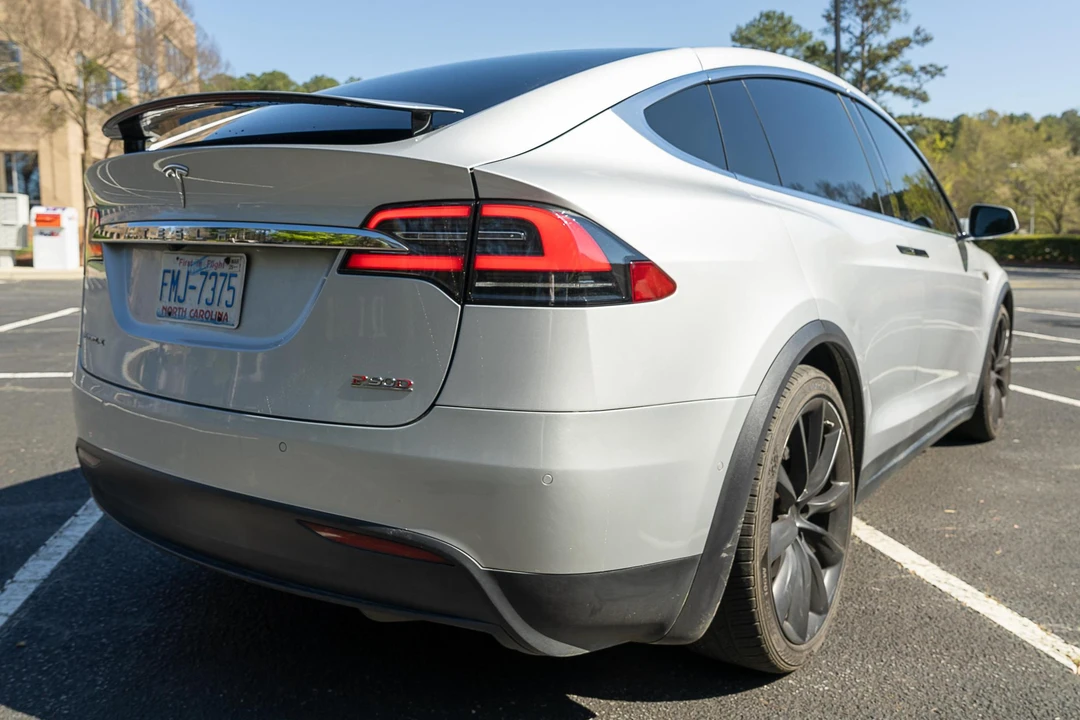 2016 Tesla Model X - Image 4 of 31