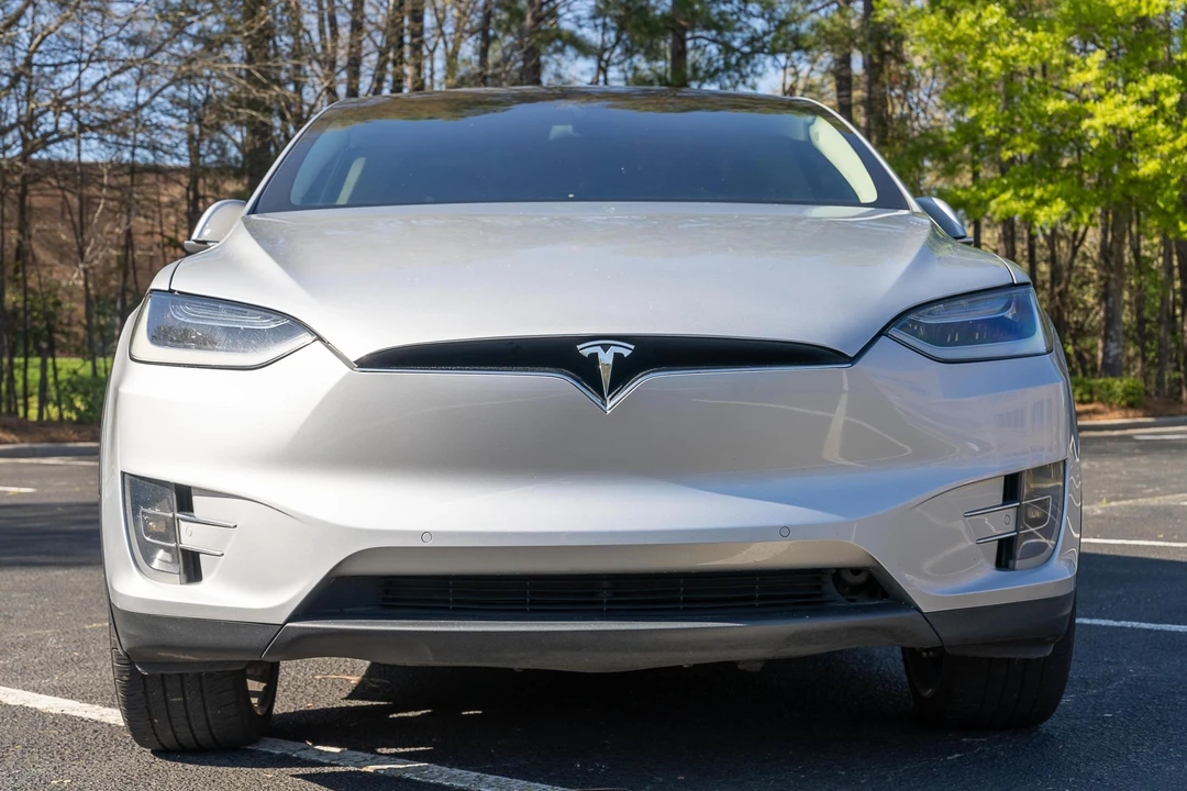 2016 Tesla Model X - Image 2 of 31