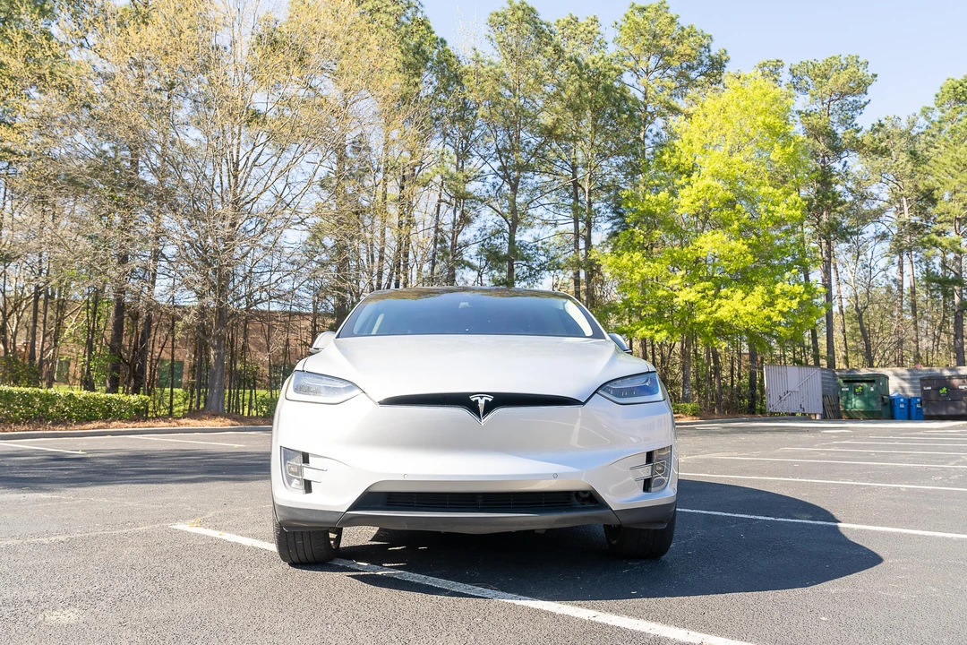 2016 Tesla Model X - Image 13 of 31