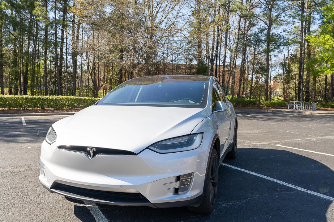 2016 Tesla Model X - Image 16 of 31