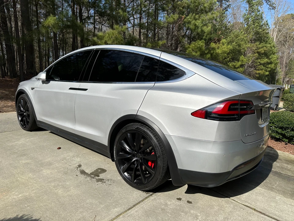 2016 Tesla Model X - Image 8 of 31