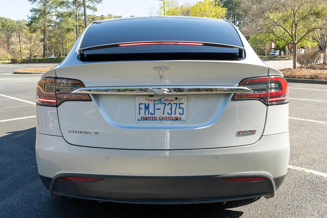 2016 Tesla Model X - Image 5 of 31