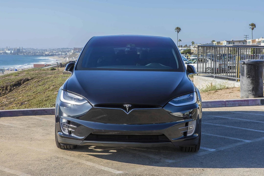 2016 Tesla Model X - Image 6 of 23