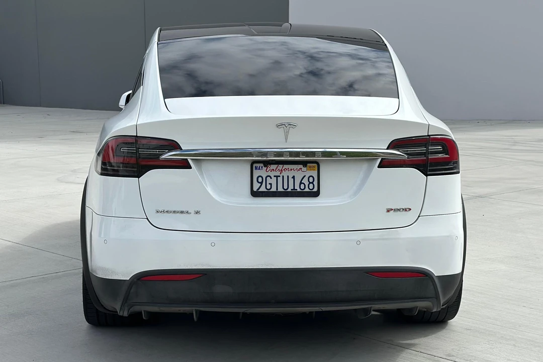 2016 Tesla Model X - Image 5 of 31