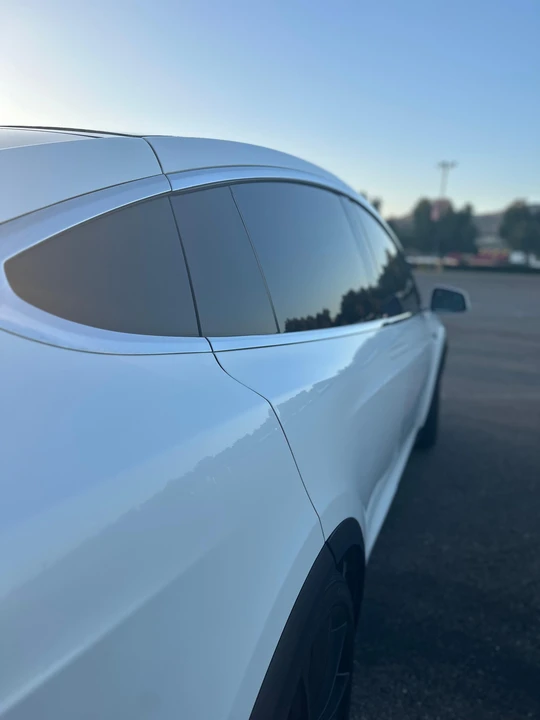 2016 Tesla Model X - Image 28 of 31