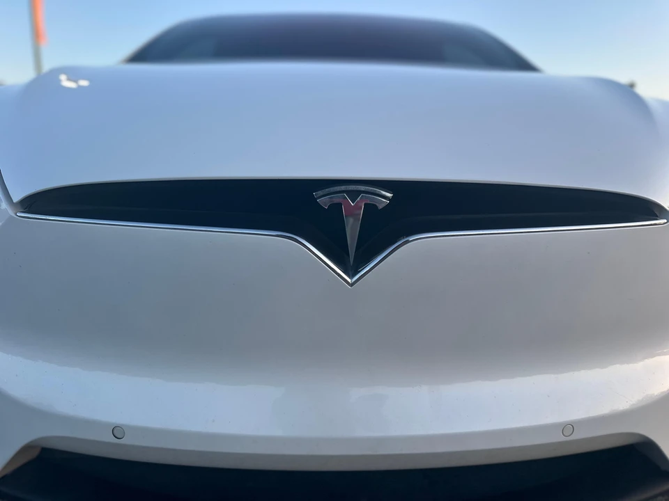 2016 Tesla Model X - Image 18 of 31