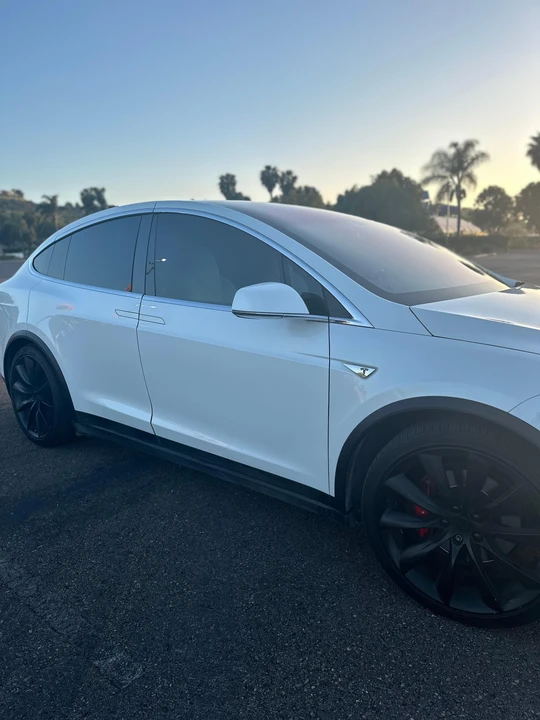 2016 Tesla Model X - Image 31 of 31