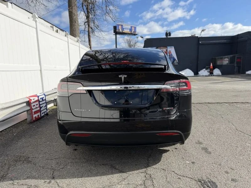 2016 Tesla Model X - Image 6 of 12