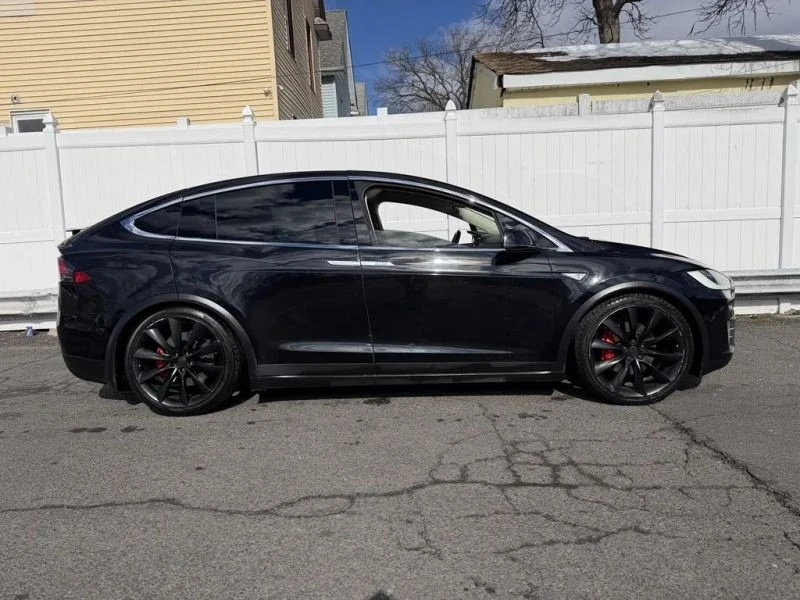 2016 Tesla Model X - Image 8 of 12