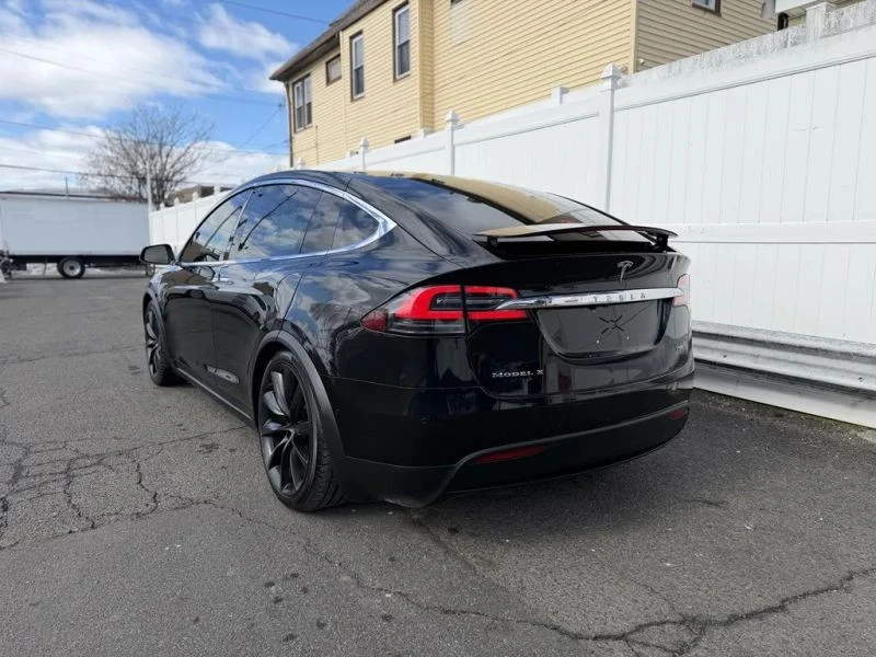 2016 Tesla Model X - Image 5 of 12