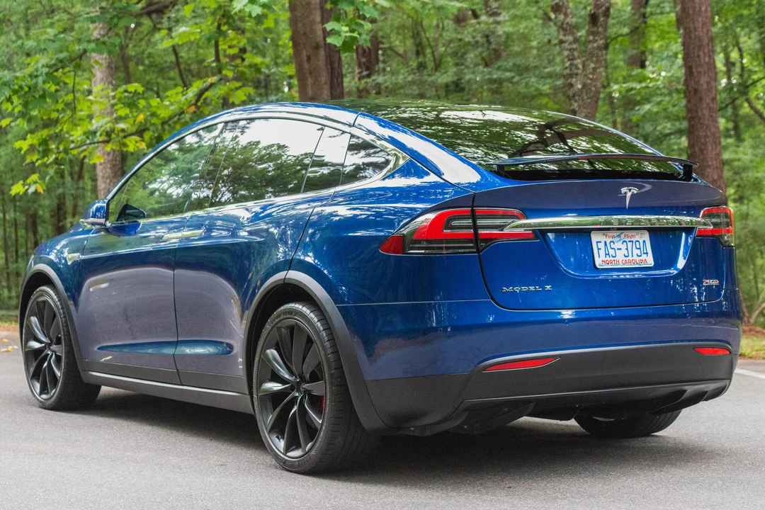 2016 Tesla Model X - Image 4 of 31