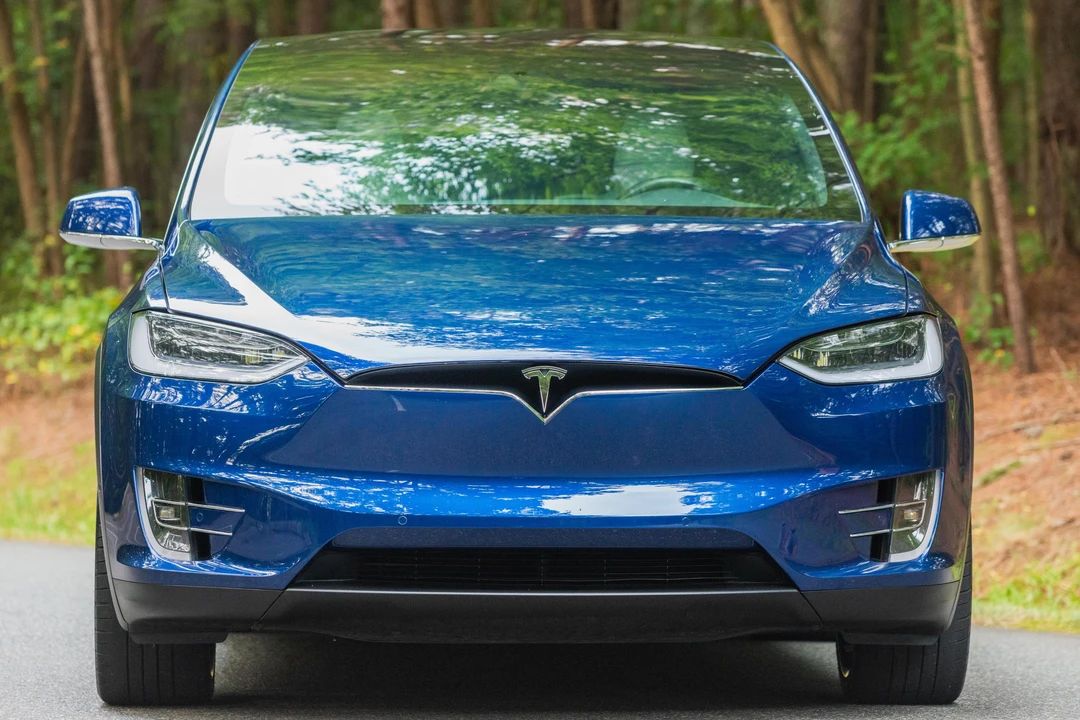 2016 Tesla Model X - Image 2 of 31