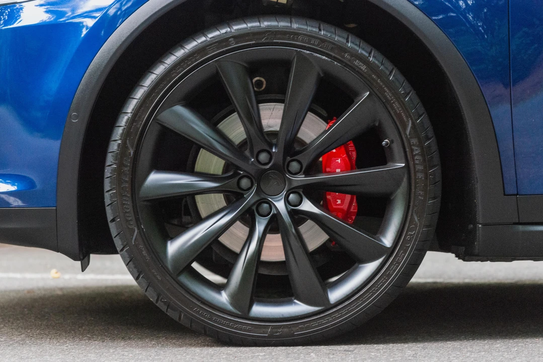 2016 Tesla Model X - Image 27 of 31