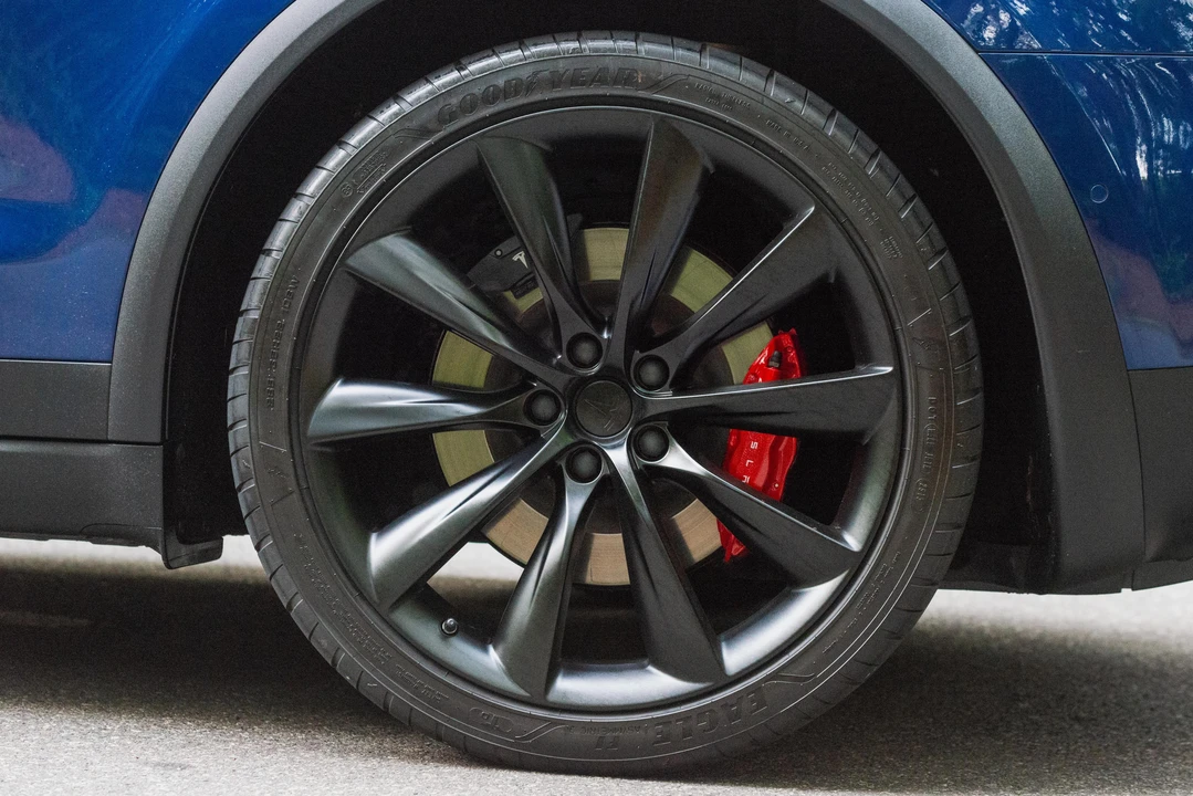 2016 Tesla Model X - Image 28 of 31